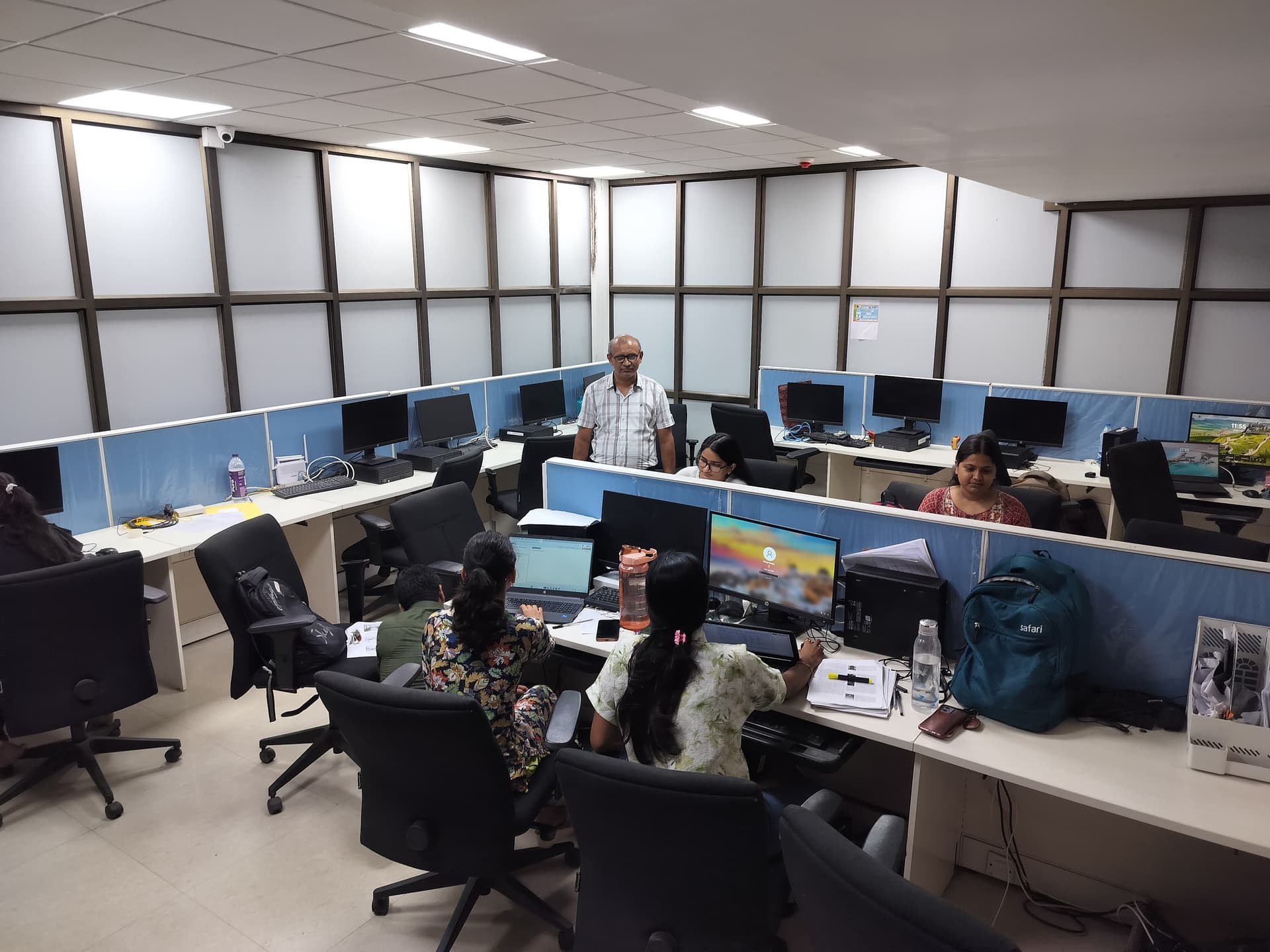 LRS Workstation.jpg